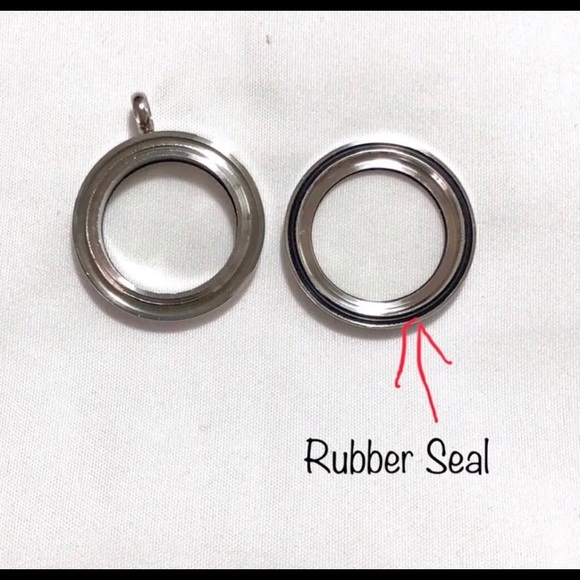 The Grinch Themed Waterproof Locket - Picture 6 of 8